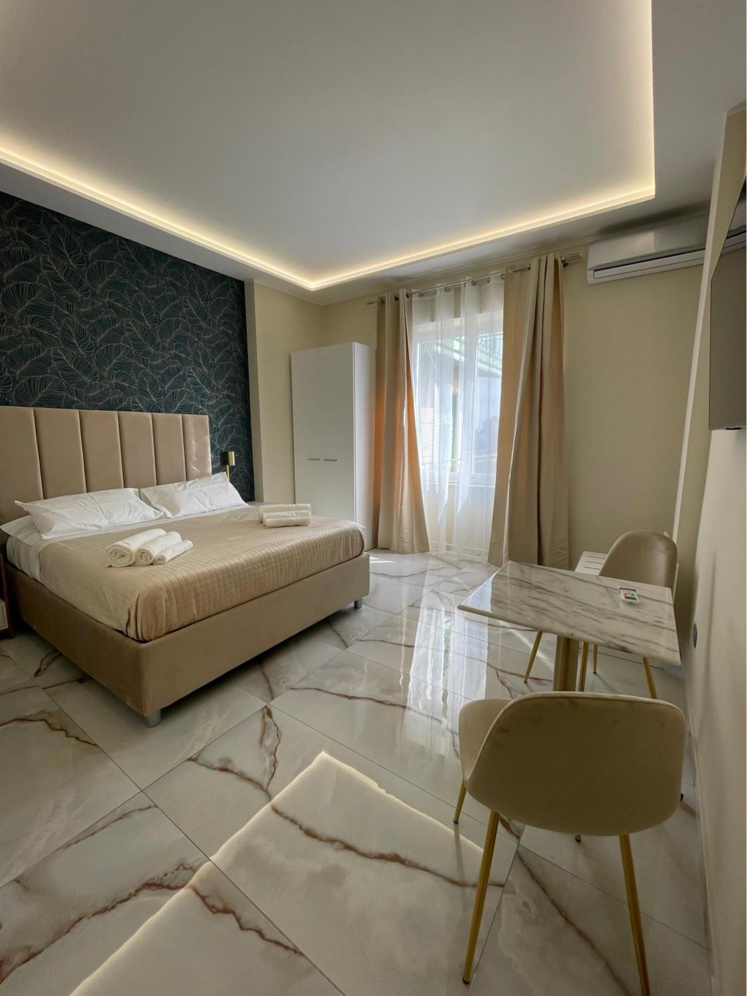 Napoli Central Suites Exterior photo