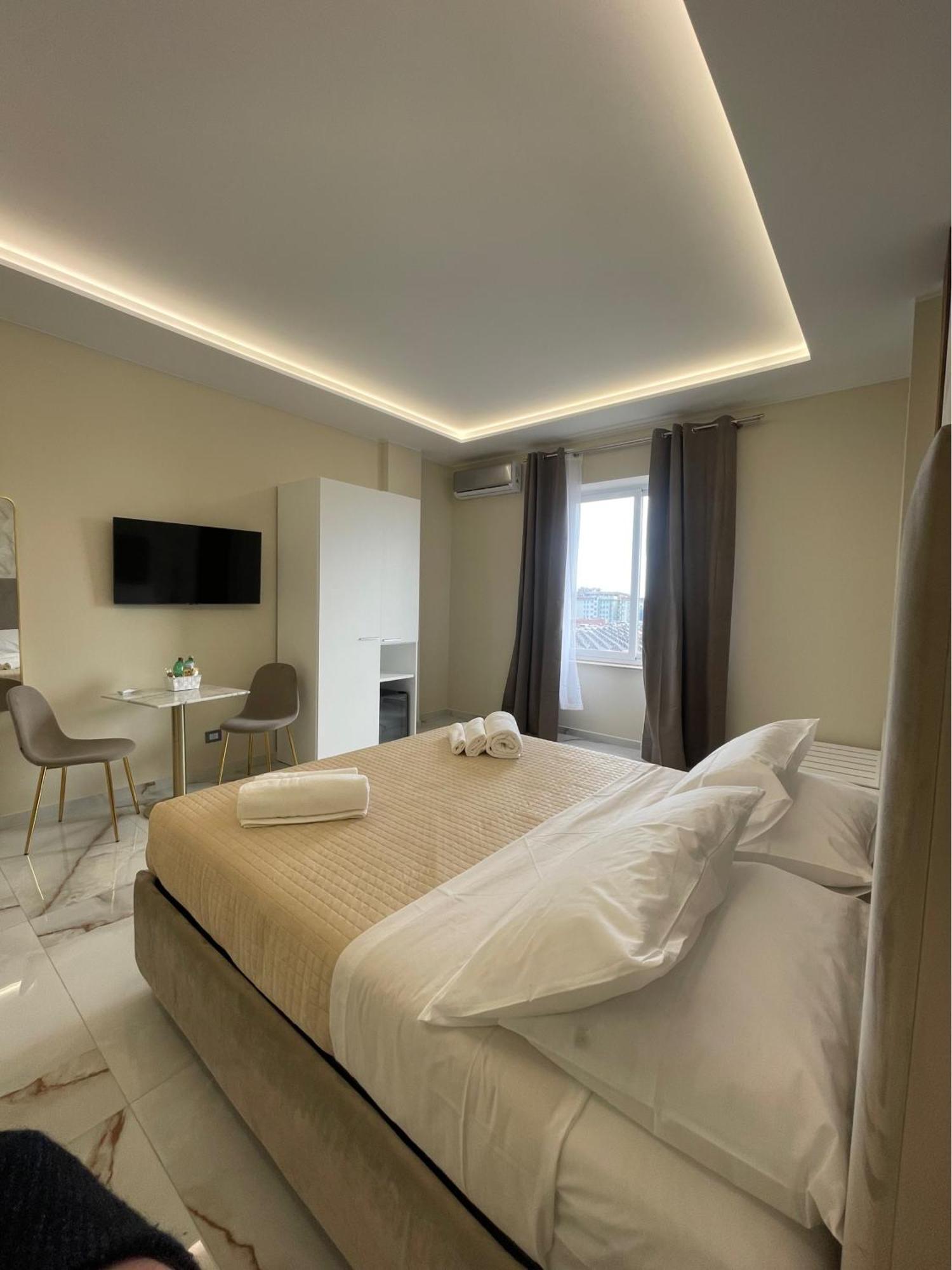 Napoli Central Suites Exterior photo