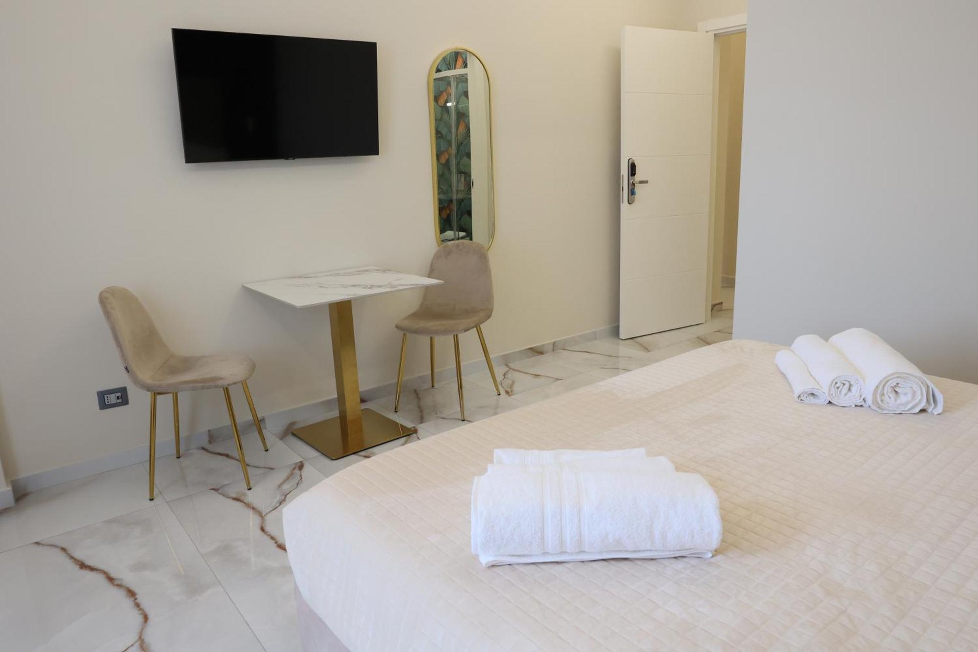 Napoli Central Suites Exterior photo