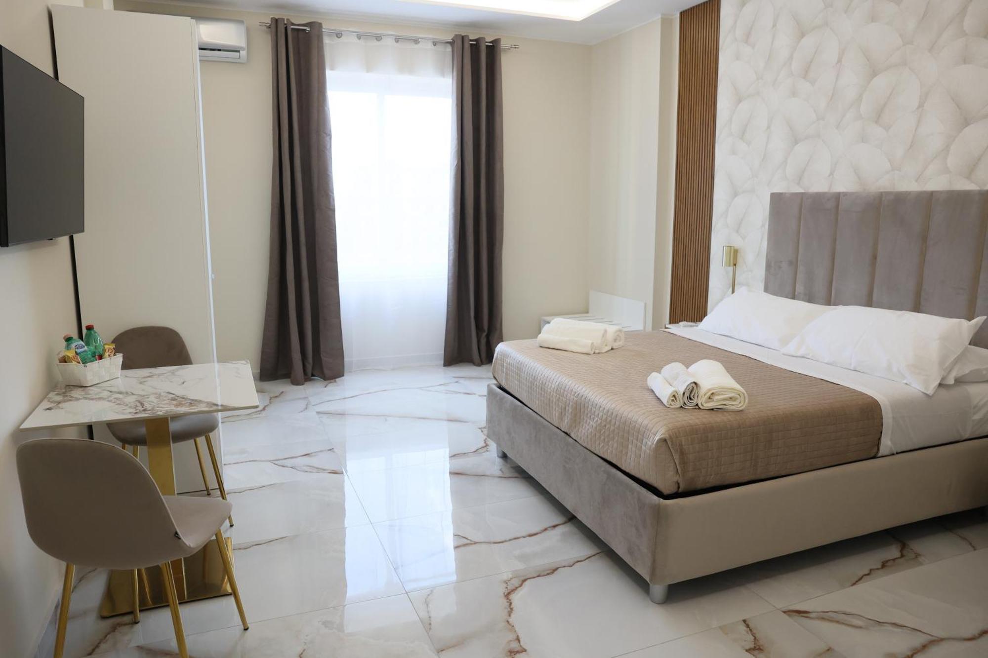 Napoli Central Suites Exterior photo