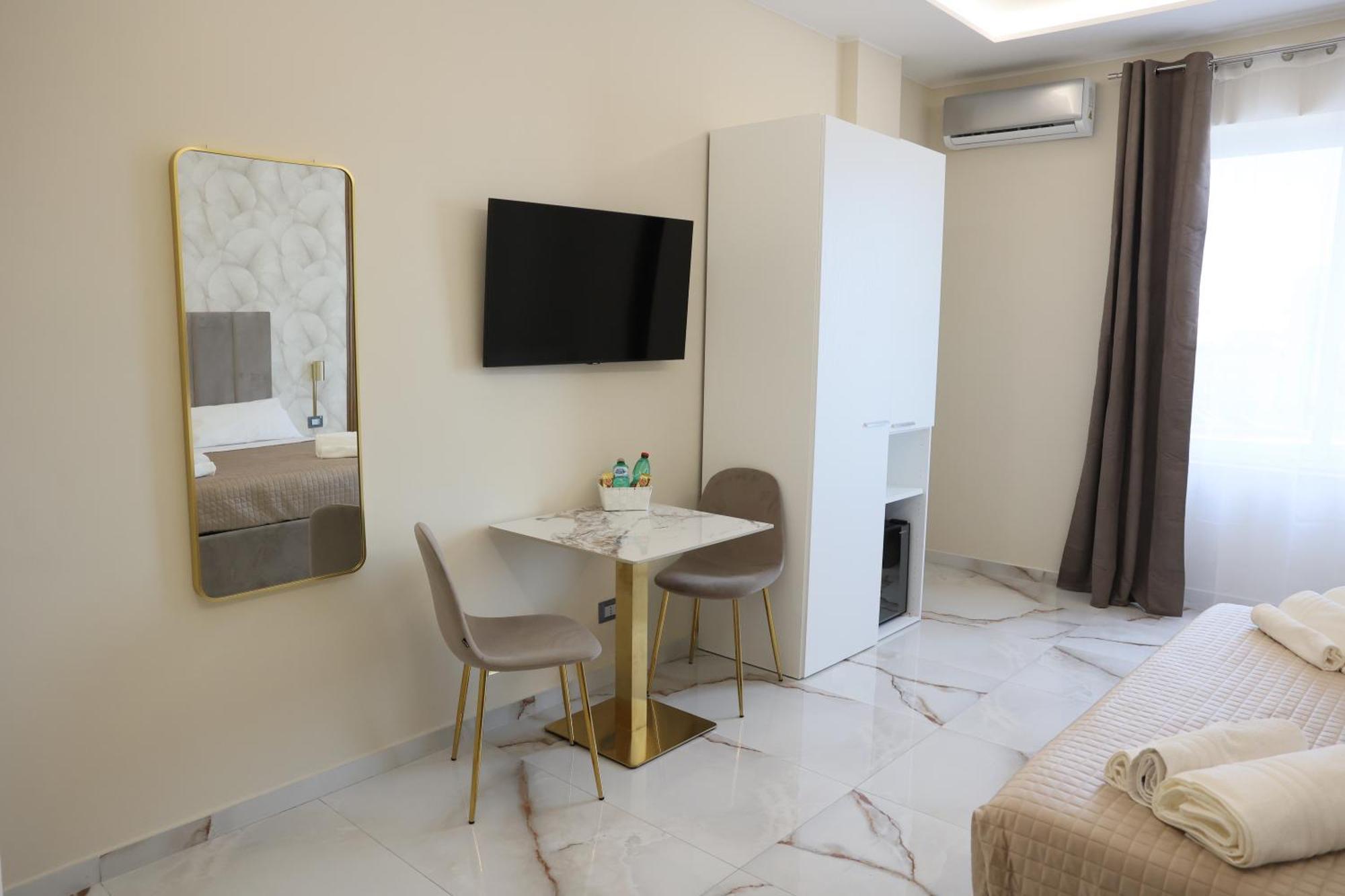 Napoli Central Suites Exterior photo