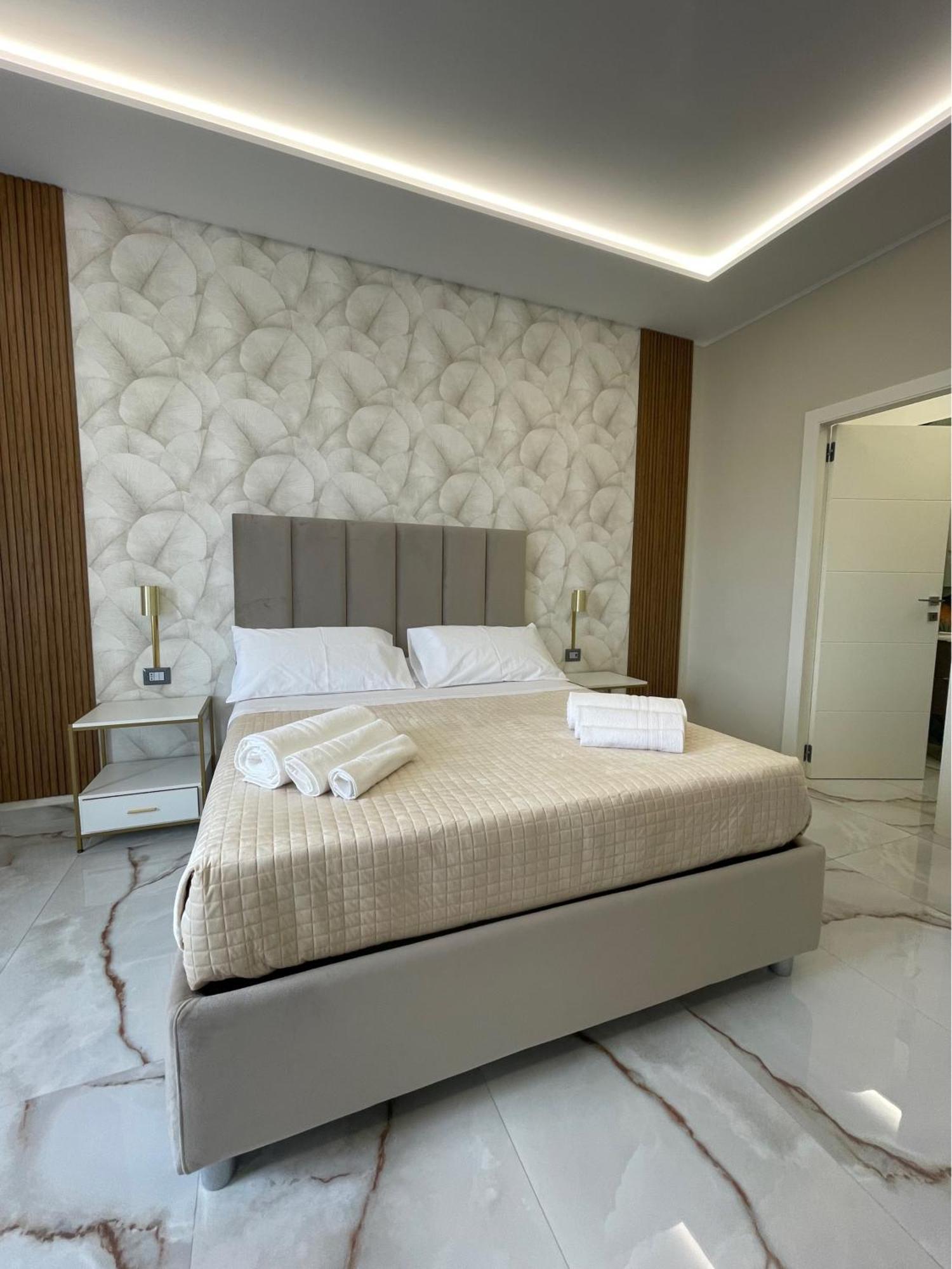Napoli Central Suites Exterior photo