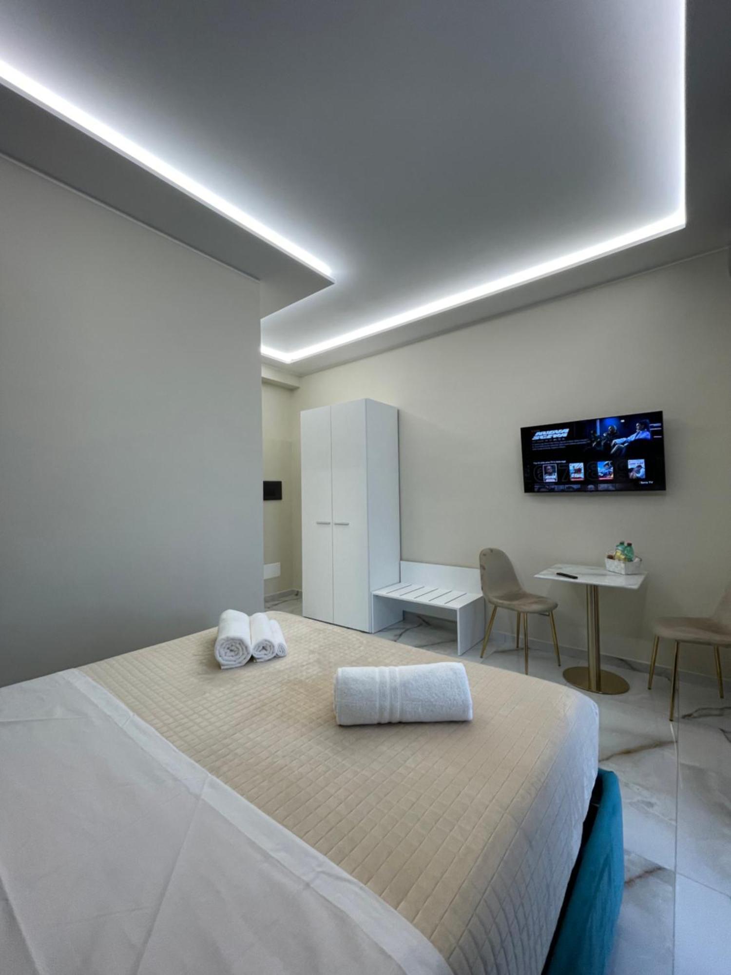 Napoli Central Suites Exterior photo
